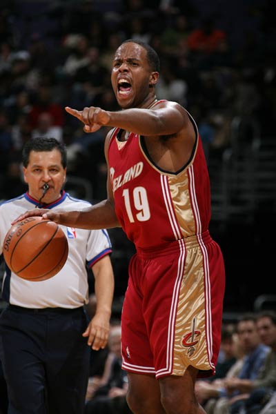 在防守上 在防守上