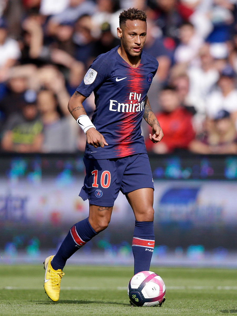 紧随其后的 紧随其后的