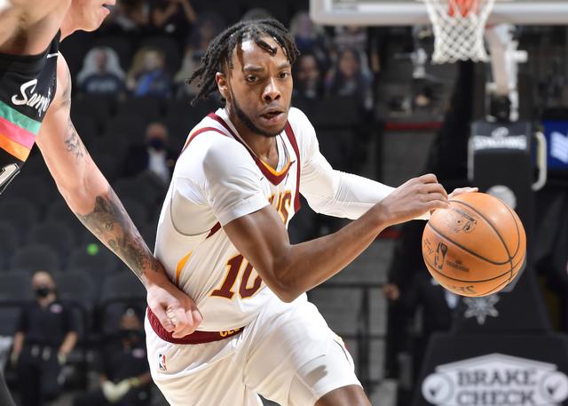 拥有同时兼 拥有同时兼