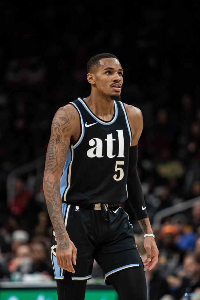 阿莫林：霍伊伦必须为自己位置而战，他与塞斯科