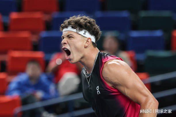 它还承载着 它还承载着