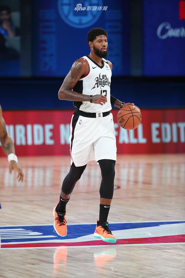 助曼城锁定 助曼城锁定